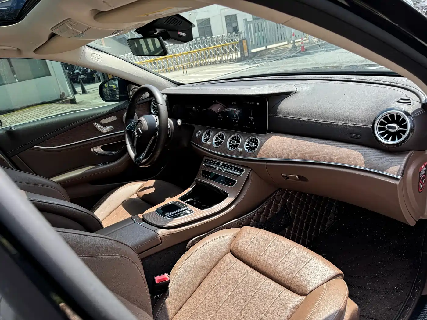 Mercedes-Benz E-Class 2021 Facelift E 260 L фото 15