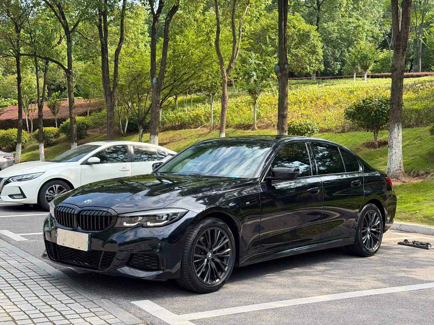 BMW 3 Series 2022 325i M Sport Shadow Edition