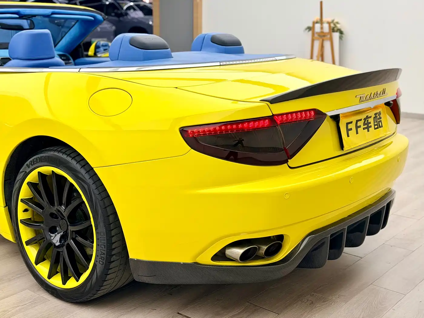 Maserati GranCabrio 2012 4.7L Sport фото 14