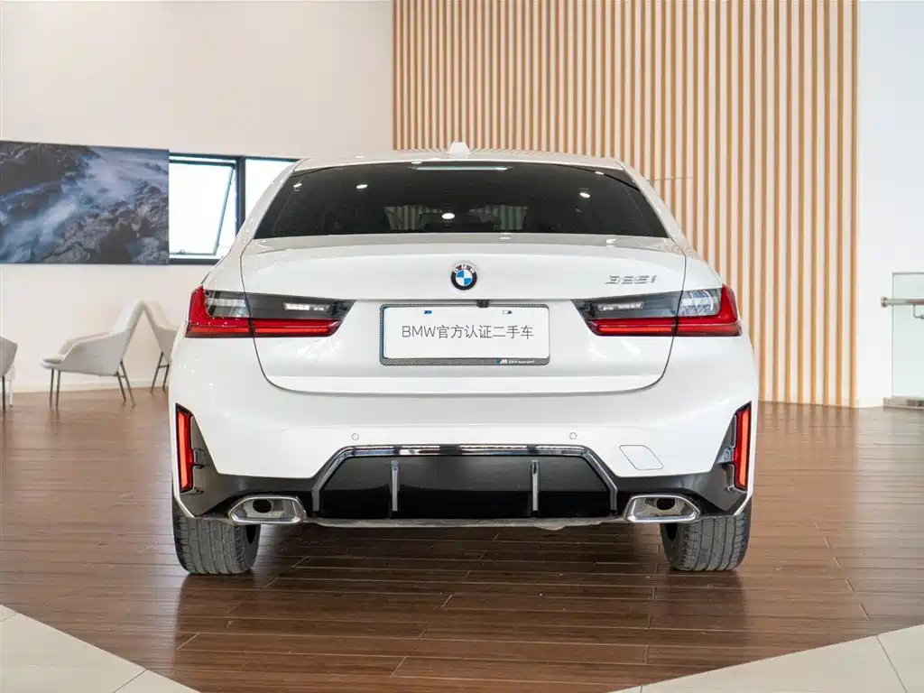BMW 3 Series 2025 325i M Sport Package фото 6