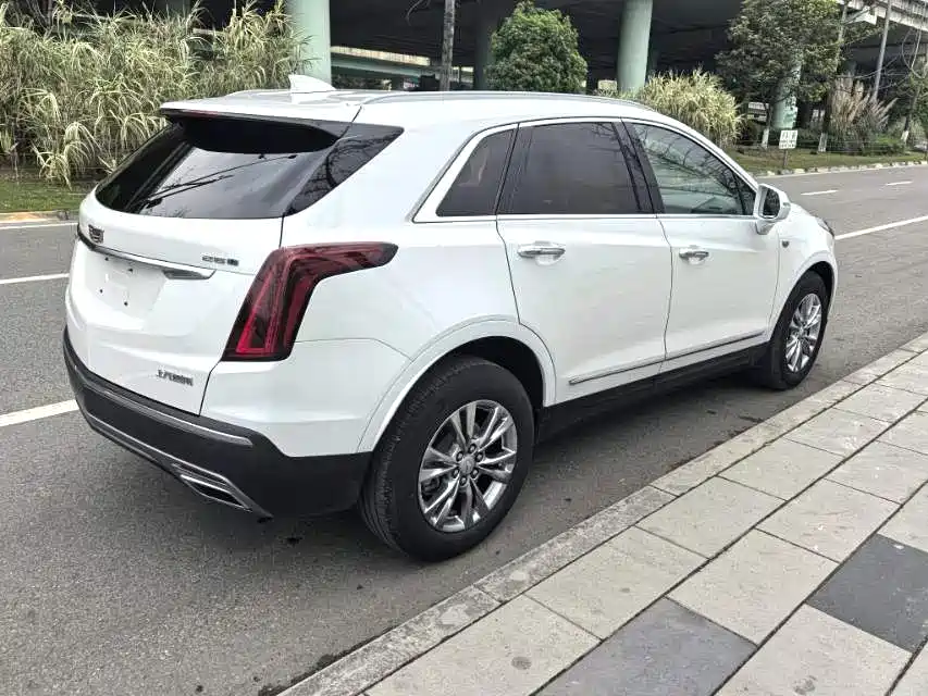 Cadillac XT5 2021 2.0T 2WD Luxury Edition фото 9