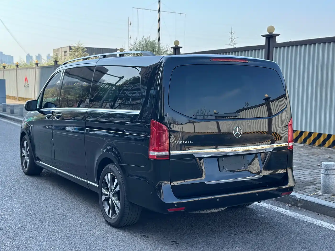 Mercedes-Benz V-Class 2016 V 260 L Premium Long фото 11