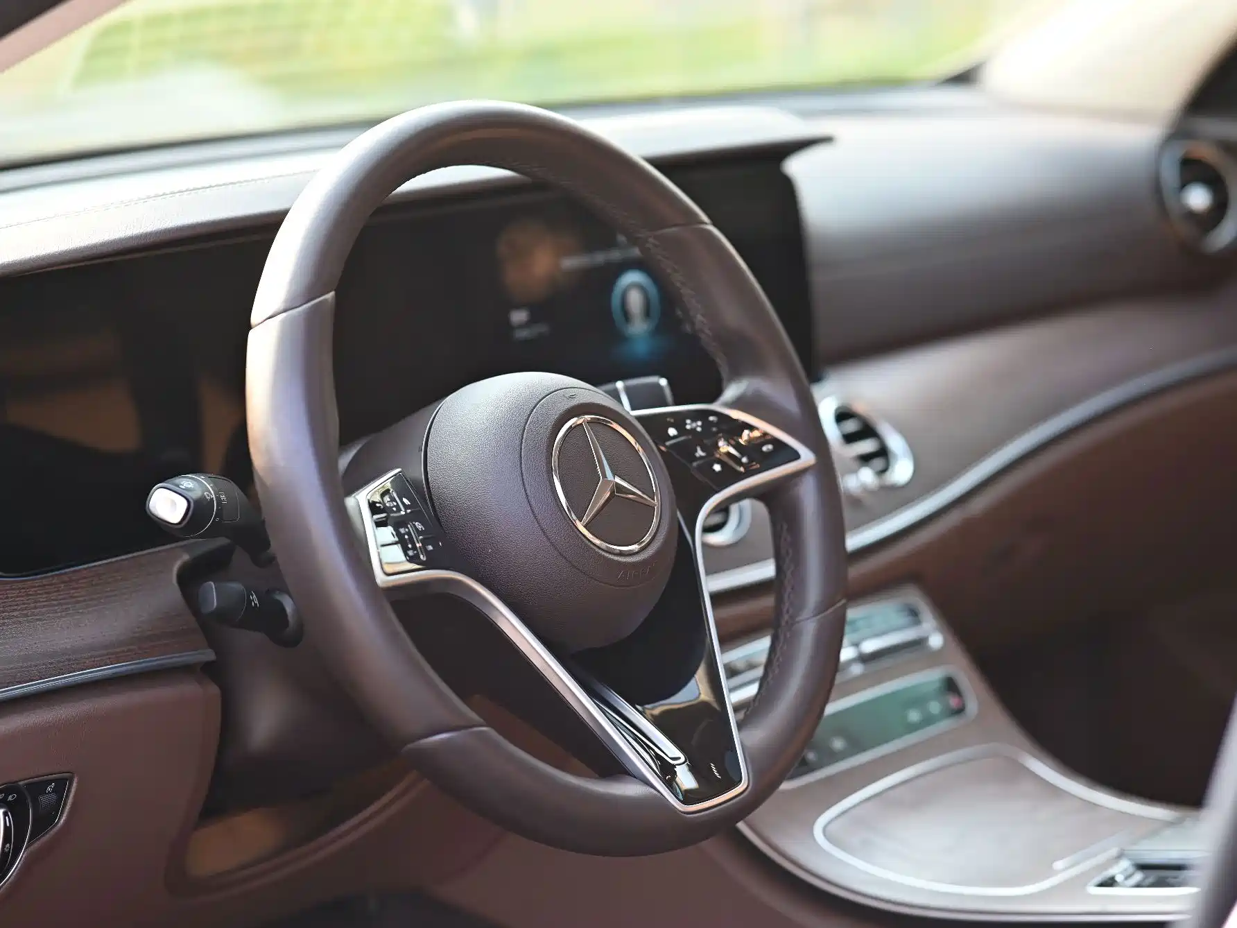 Фото 7 - Mercedes-Benz E-Class