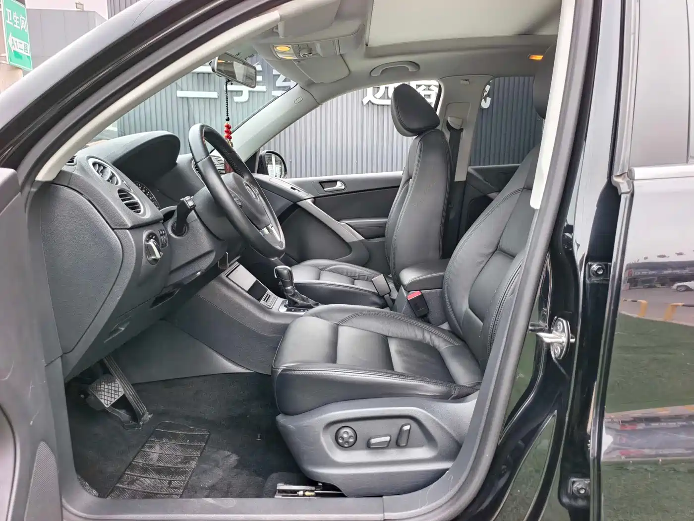 Volkswagen Tiguan 2012 1.8TSI Automatic 2WD Elite Edition фото 9
