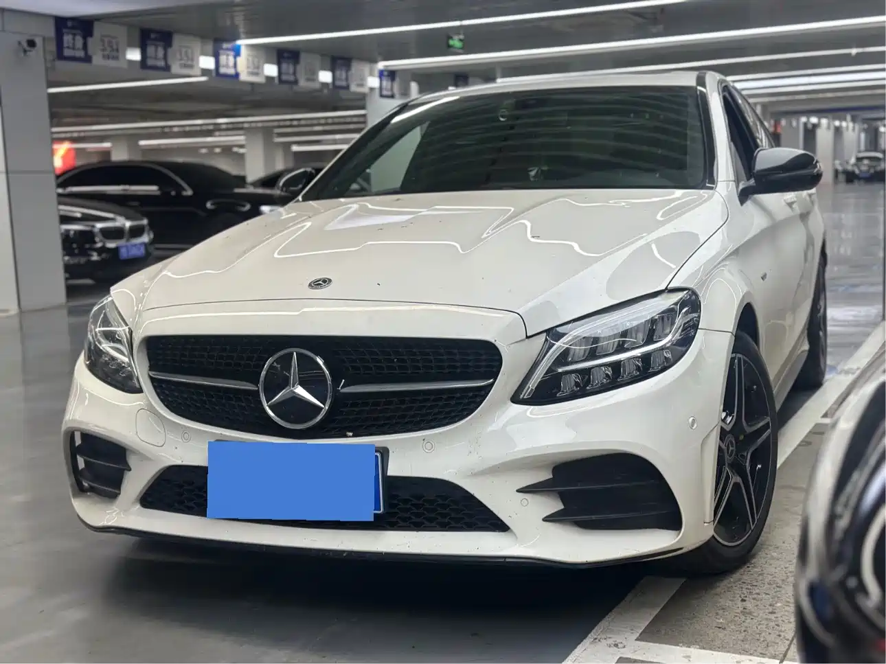 Photo 3 - Mercedes-Benz C-Class