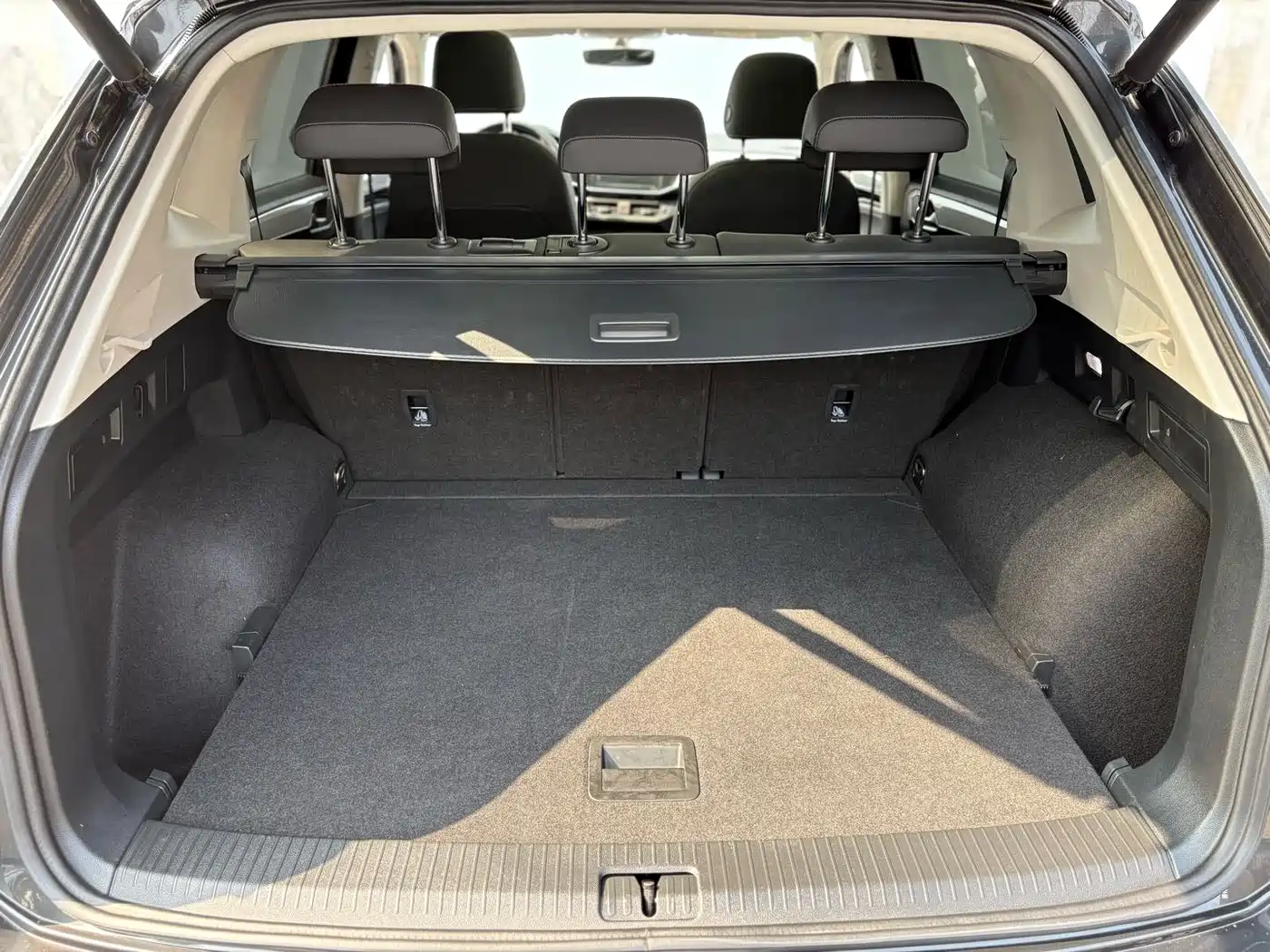 Volkswagen Tayron 2022 330TSI 2WD Luxury Smart Connect Edition фото 19