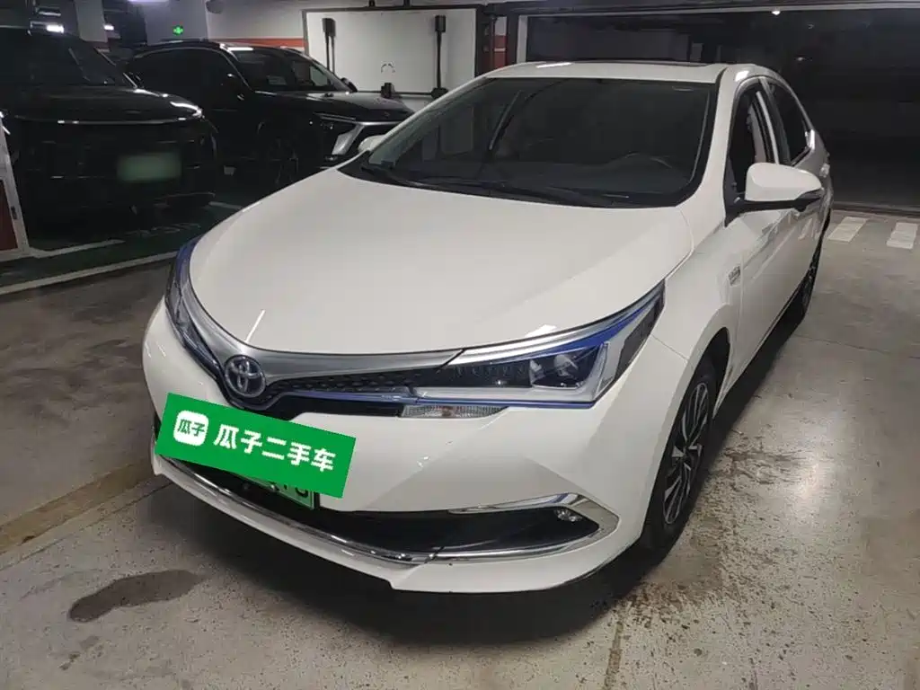 Toyota Corolla Twin Engine E+ 2019 1.8L E-CVT Leading Edition