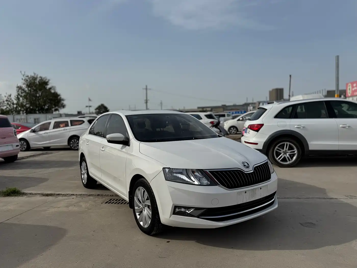 Škoda Rapid 2019 1.5L Automatic Comfort Version China VI фото 3
