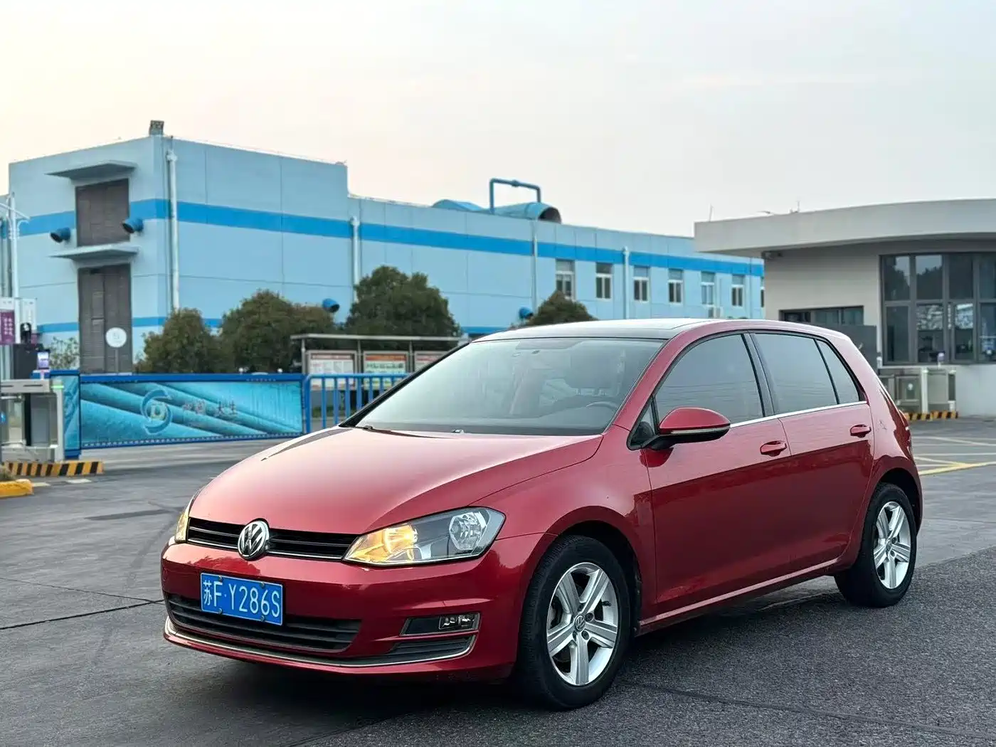 Volkswagen Golf 2016 1.6L Automatic Comfort фото 3