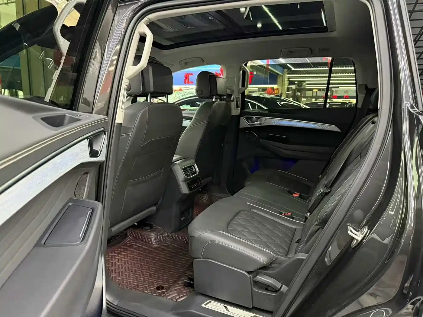 Volkswagen Talagon 2023 Facelift 380TSI 4WD Flagship Victory Edition 7-Seater фото 4