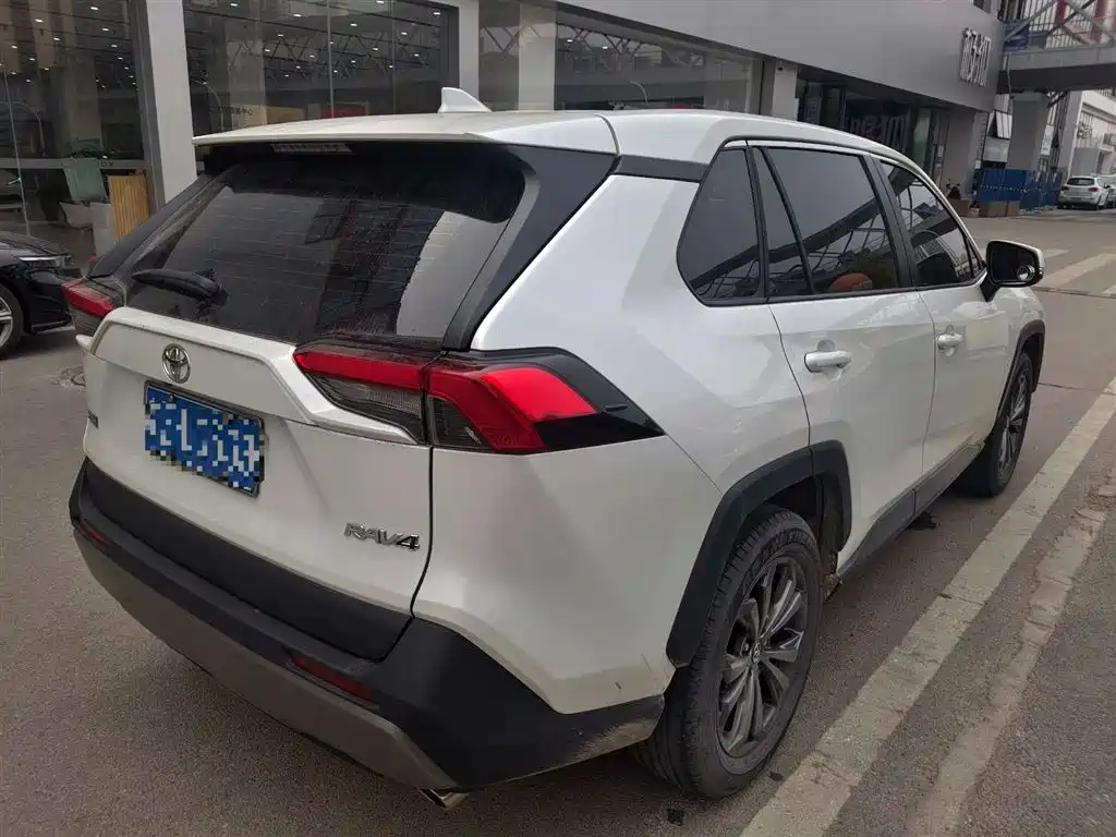 TOYOTA RAV4 RONGFANG