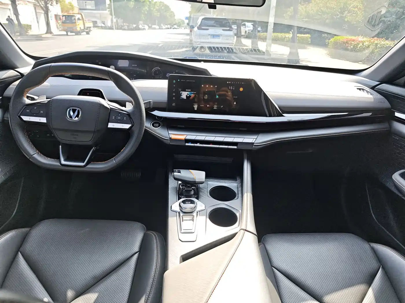 CHANGAN UNI-V