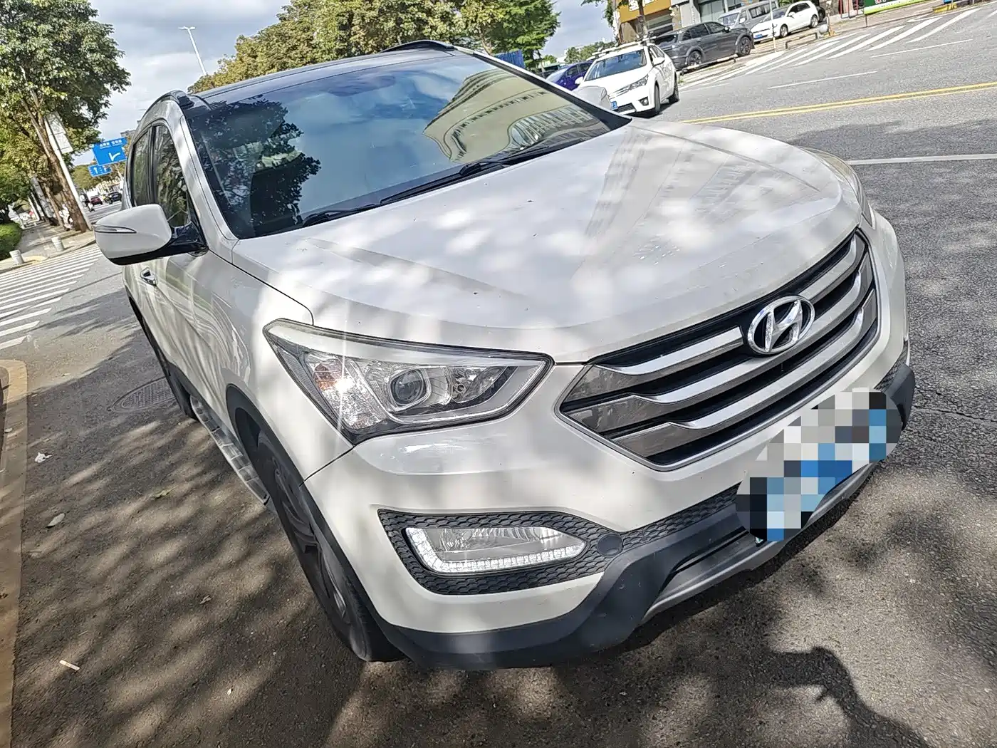 Hyundai Santa Fe 2015 2.4L Automatic 2WD Smart 5-seater фото 4