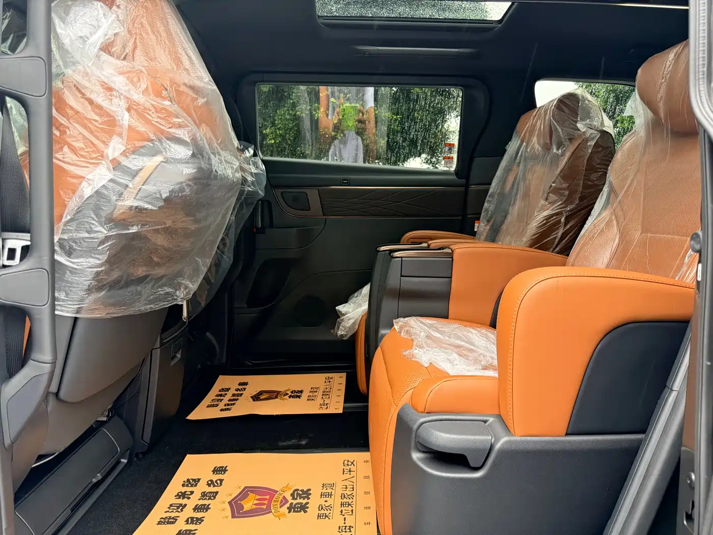 Toyota Vellfire фото 15