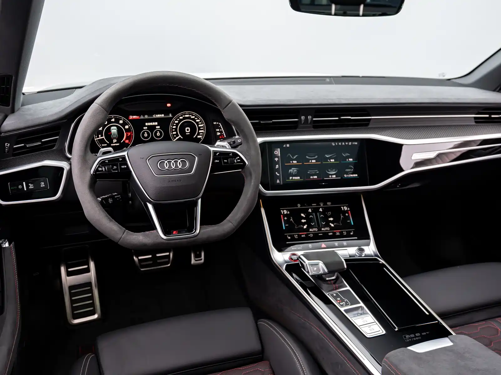 Photo 7 - Audi RS 6
