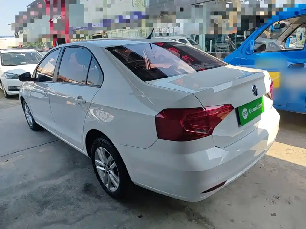 Фото 5 - Volkswagen Jetta