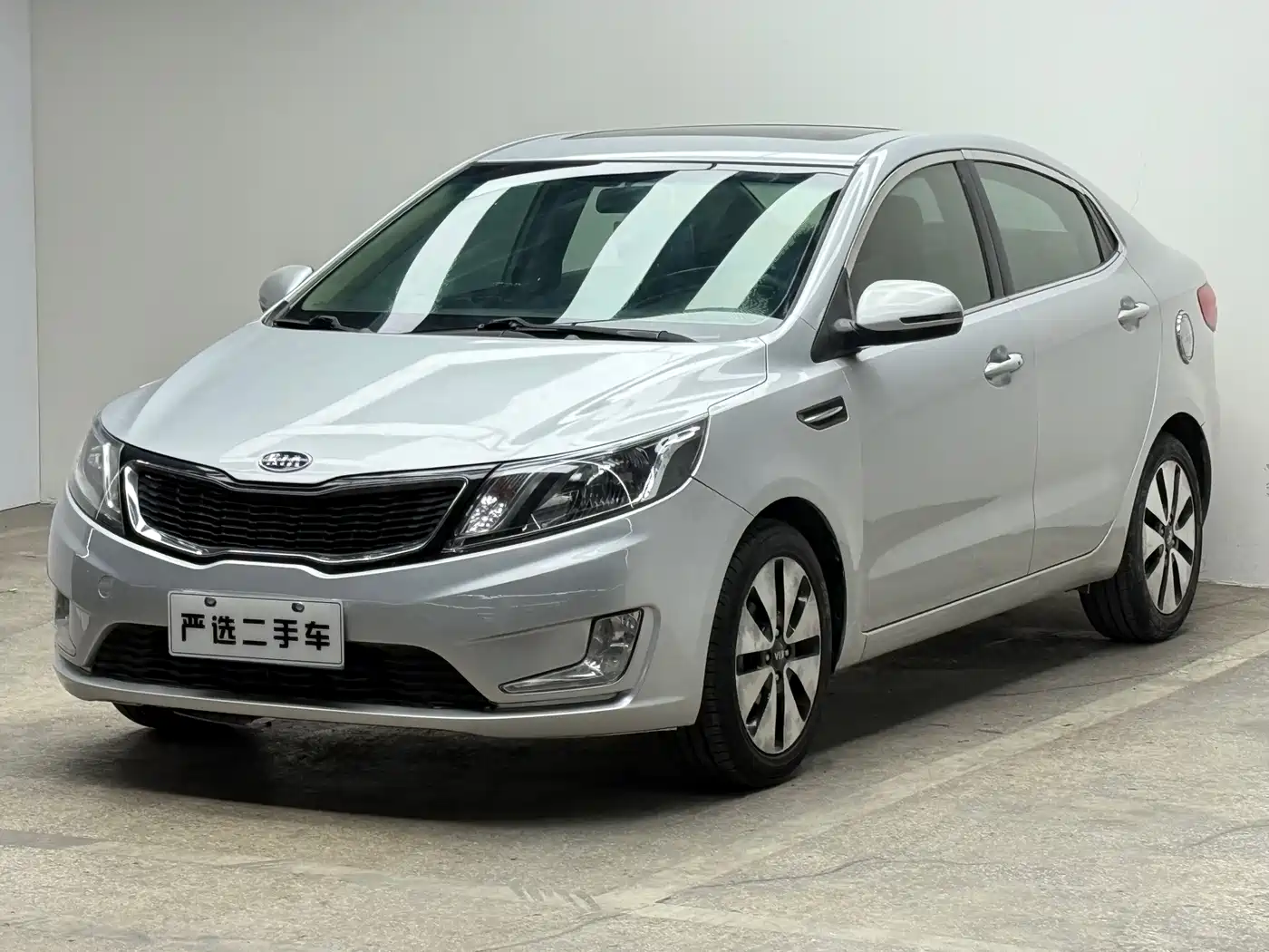 Kia K2 2012 Sedan 1.6L AT Premium ECO Commemorative Edition