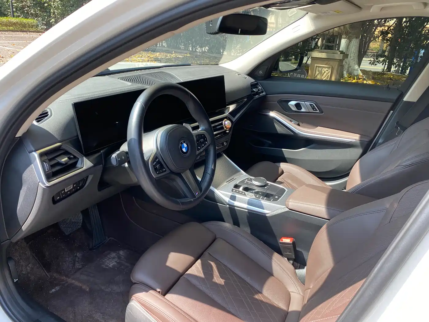 BMW 3 Series 2023 325Li M Sport Black Night Package фото 4