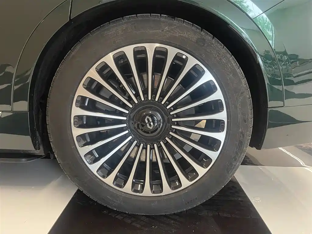 AITO Wenjie AITO M9 2024 Model Extended Range Ultra Edition 52kWh 5-Seater фото 9