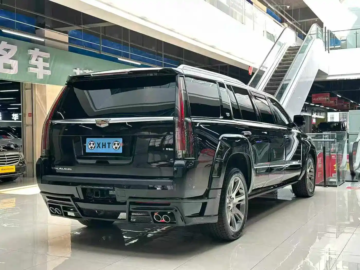 Cadillac Escalade 2017 6.2L ESV Platinum Extended фото 9