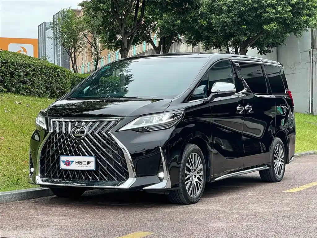 Toyota Alphard 2018 3.5L Luxury