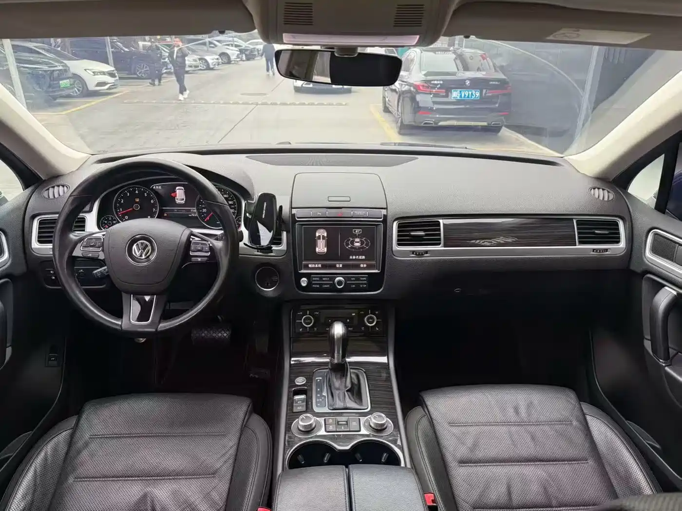 Volkswagen Touareg 2017 3.0TSI Explorer Edition фото 5