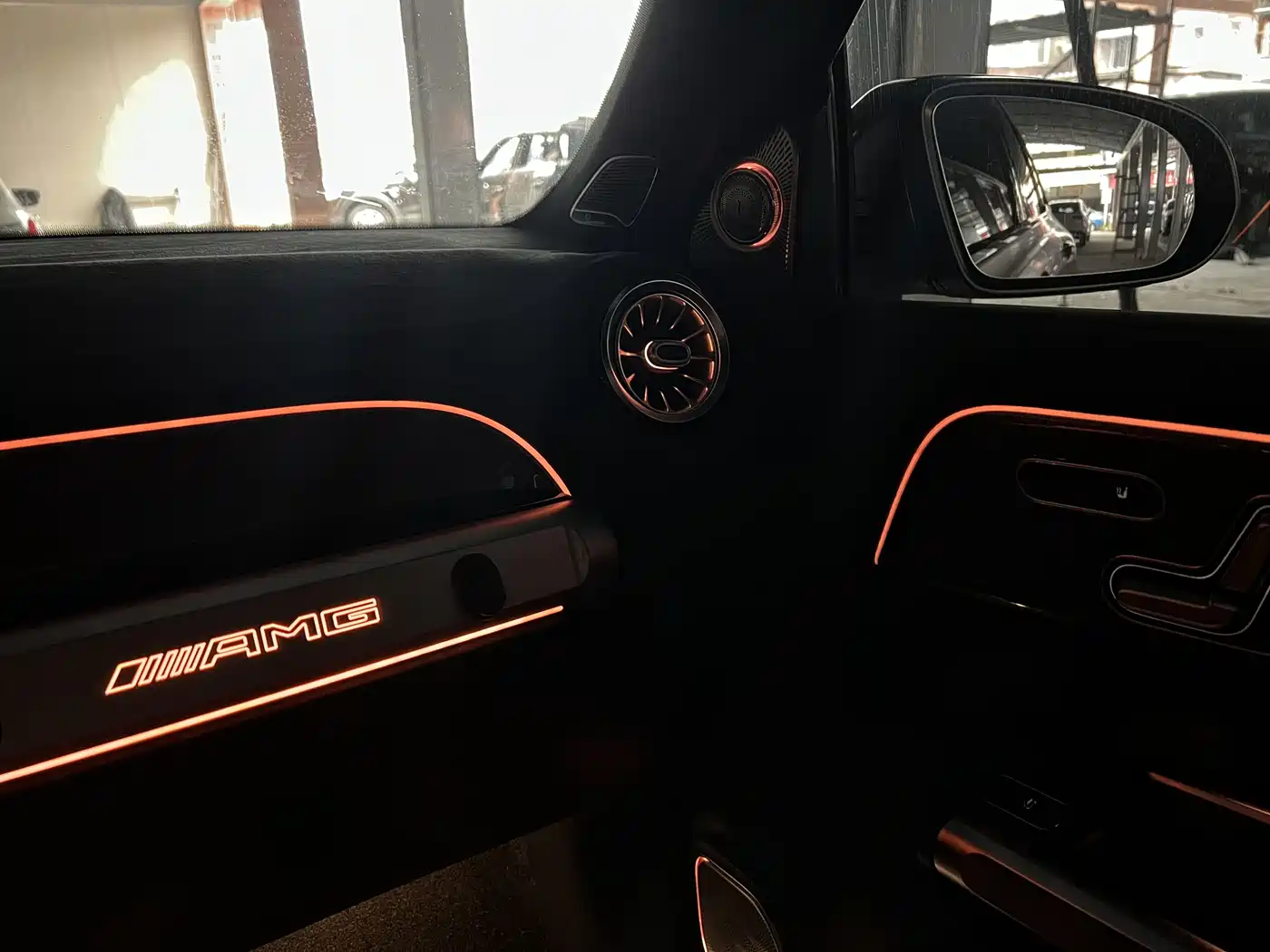 MERCEDES-BENZ GLB AMG