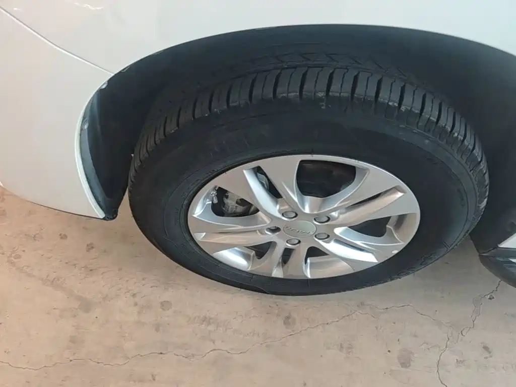Фото 23 - Haval M6