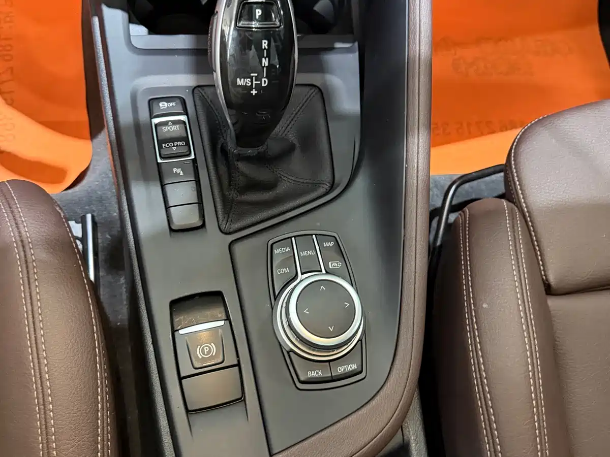 BMW X1 2021 sDrive20Li Fashion фото 8