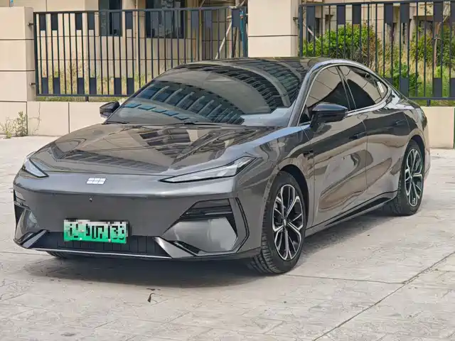 Geely Galaxy E8 2025 575km Exploration Smart Drive Edition