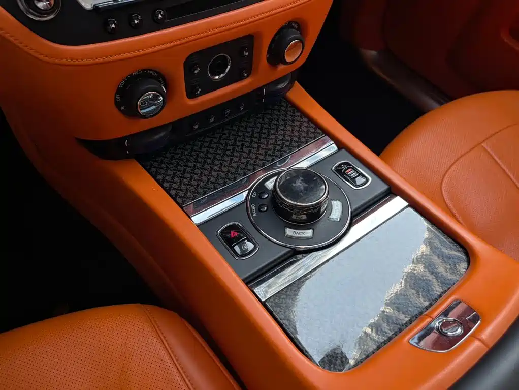 Фото 16 - Rolls-Royce Ghost