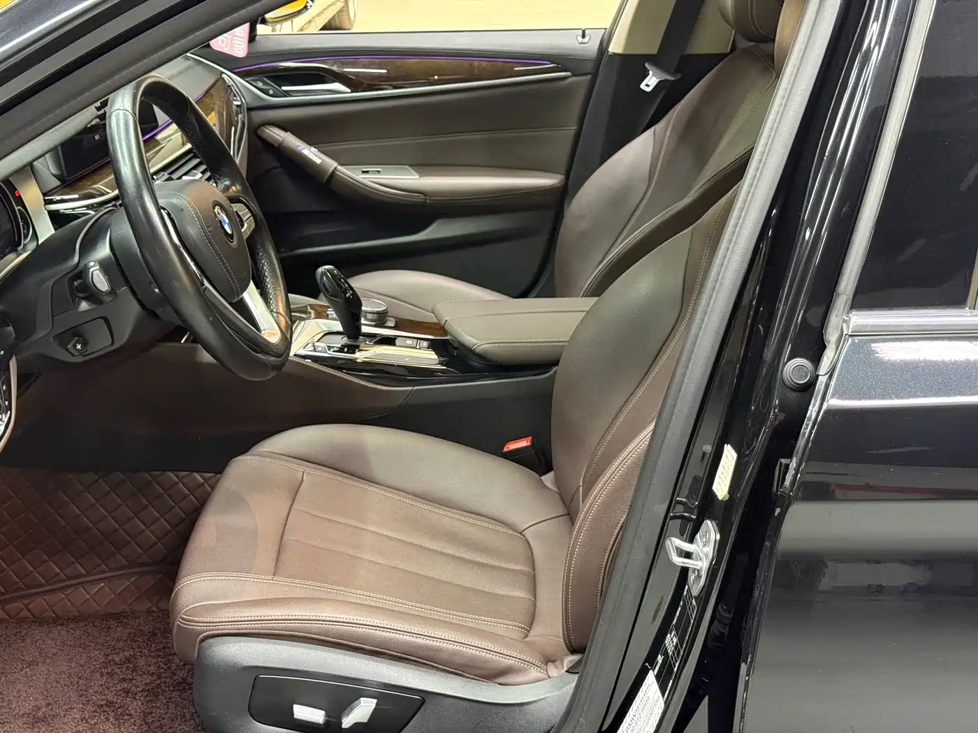 BMW 5 Series 2018 525Li Luxury Package фото 17