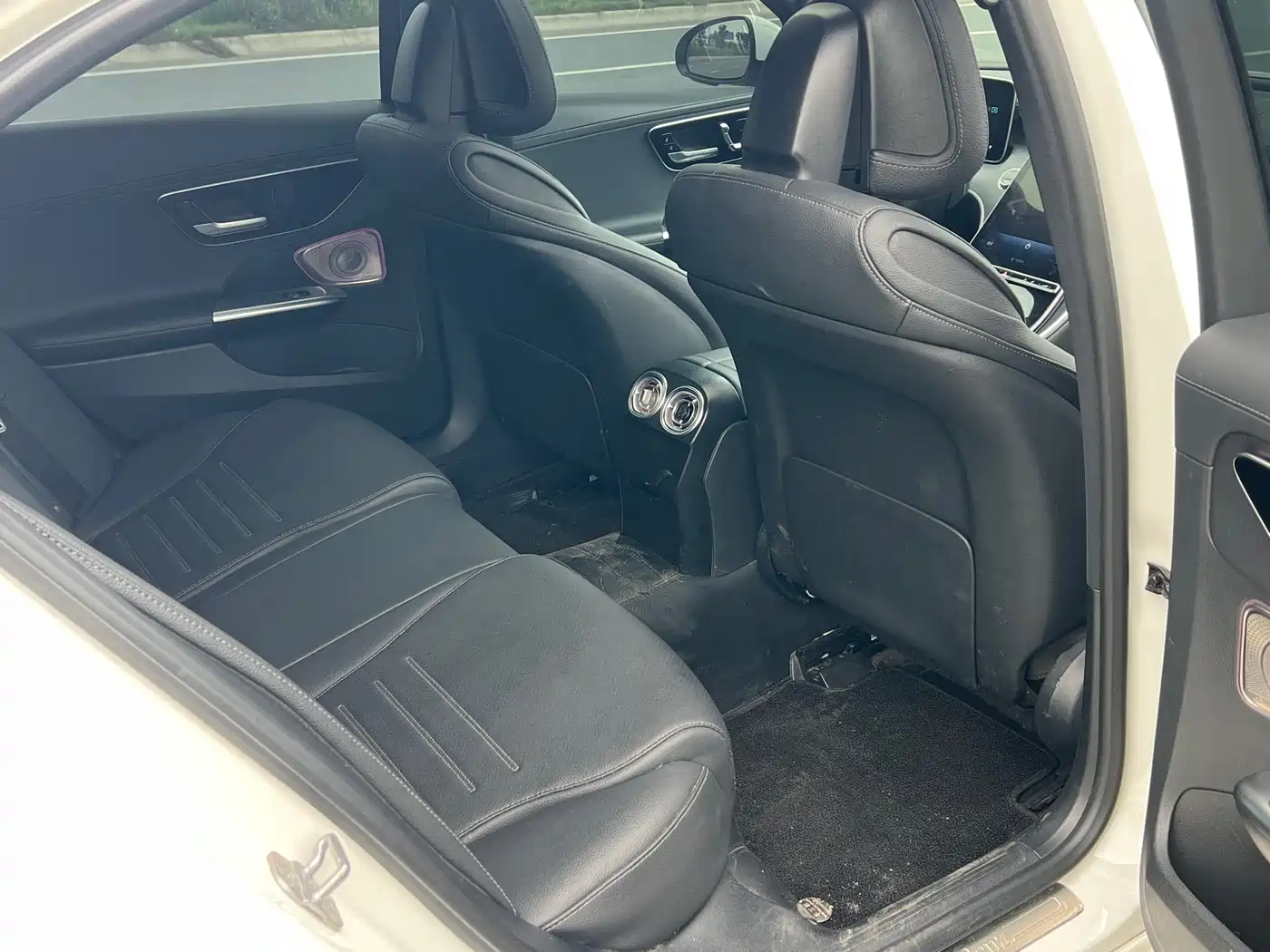 Mercedes-Benz C-Class 2024 C 200 L Sport Edition фото 8