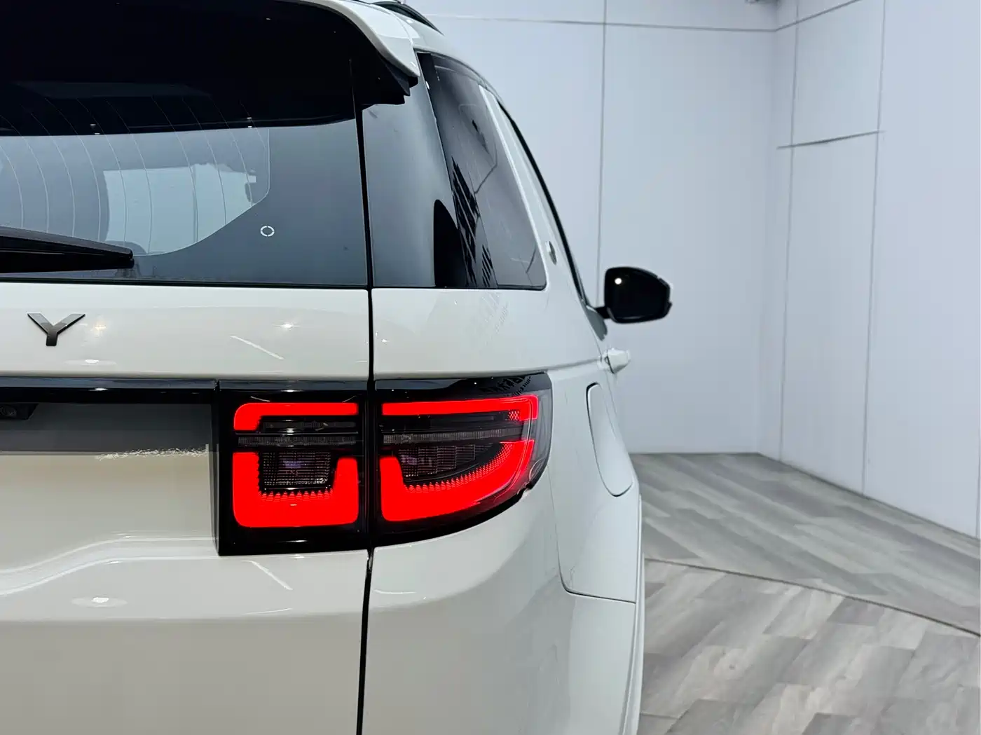 Land Rover Discovery Sport 2020 249PS R-Dynamic Performance фото 28