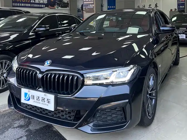 BMW 5 SERIES