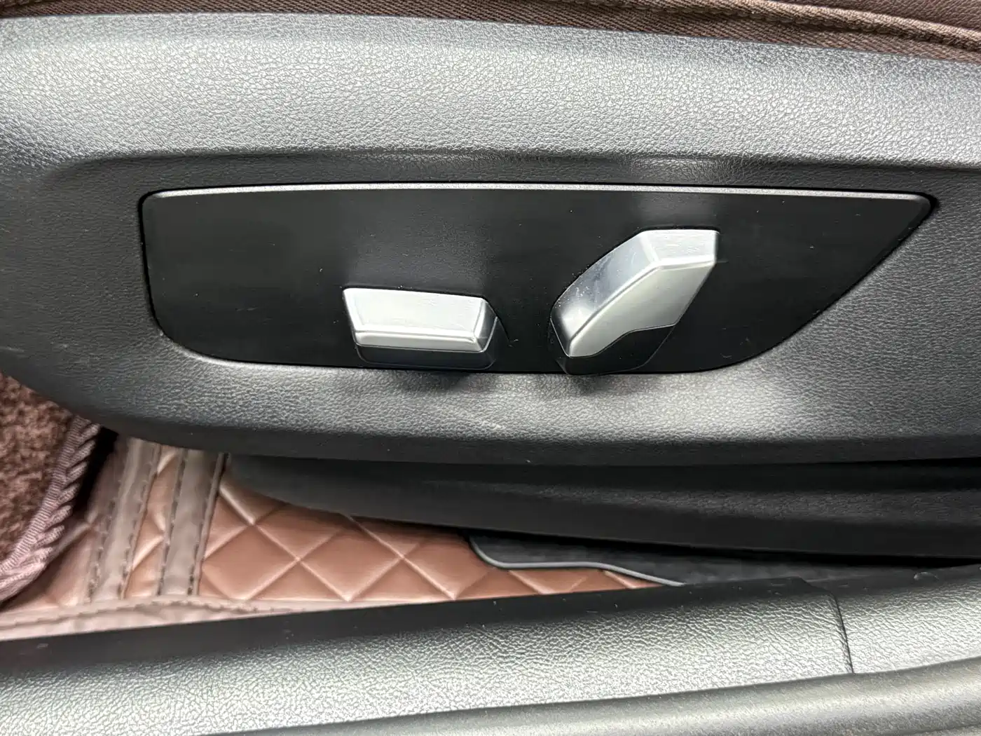 BMW 5 Series 2018 525Li Luxury Package фото 24