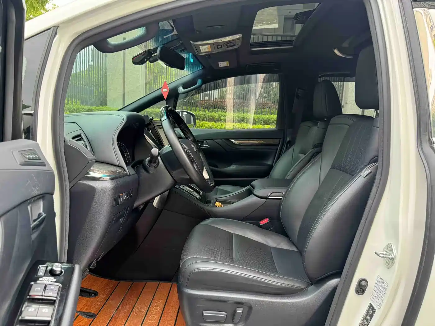 Toyota Alphard 2018 Facelift 3.5L Premium Edition фото 11
