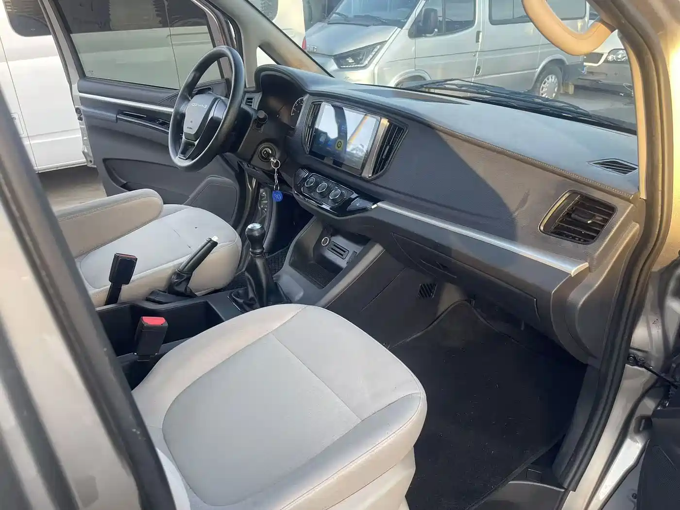 Dongfeng Fengxing Lingzhi 2025 2025 M5 1.6L Long Wheelbase Comfort 7-seater