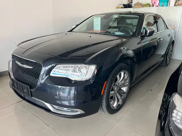 CHRYSLER 300C