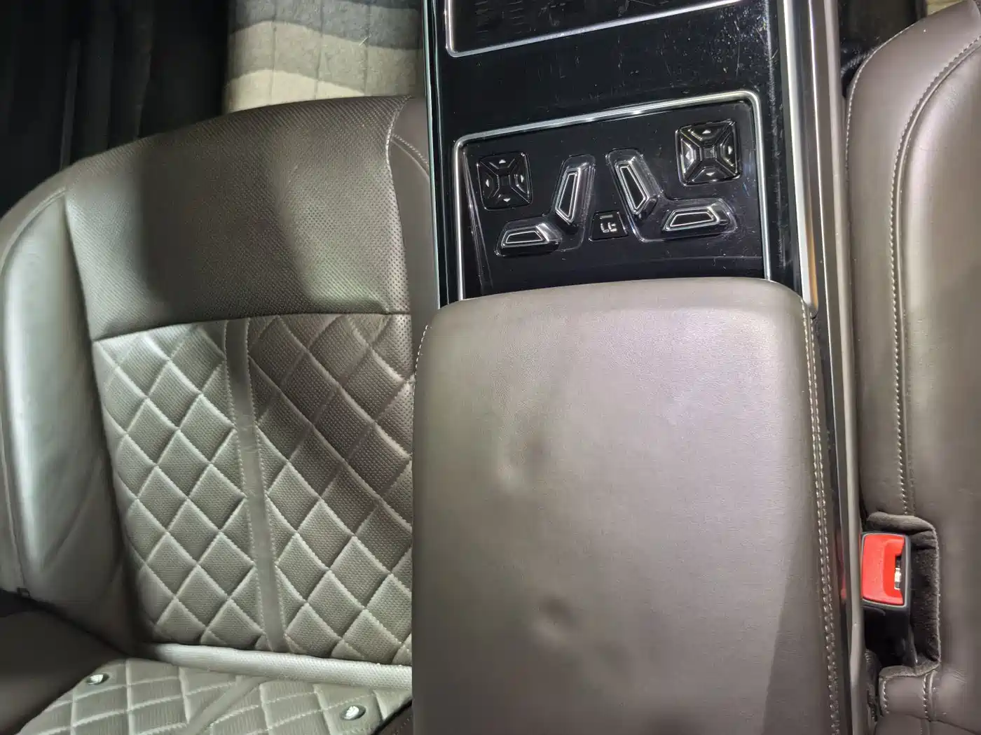 Audi A8 2021 A8L 50 TFSI quattro Comfort фото 9