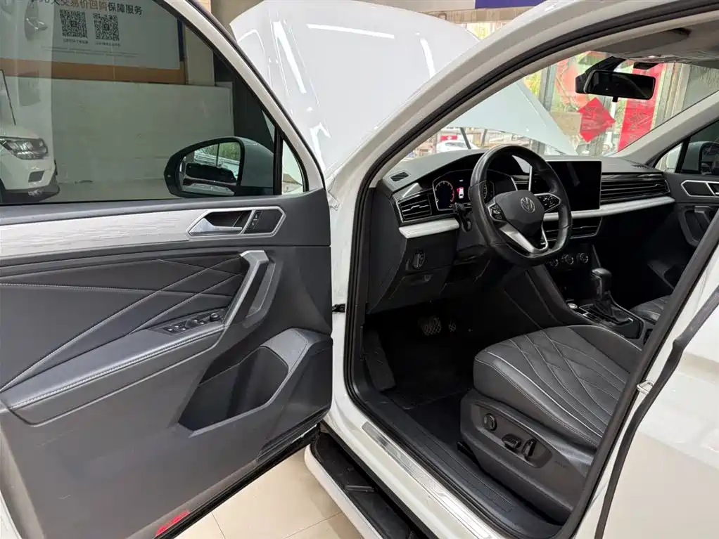 Volkswagen Tiguan L 2023 280TSI 2WD Trend Limited Edition фото 15