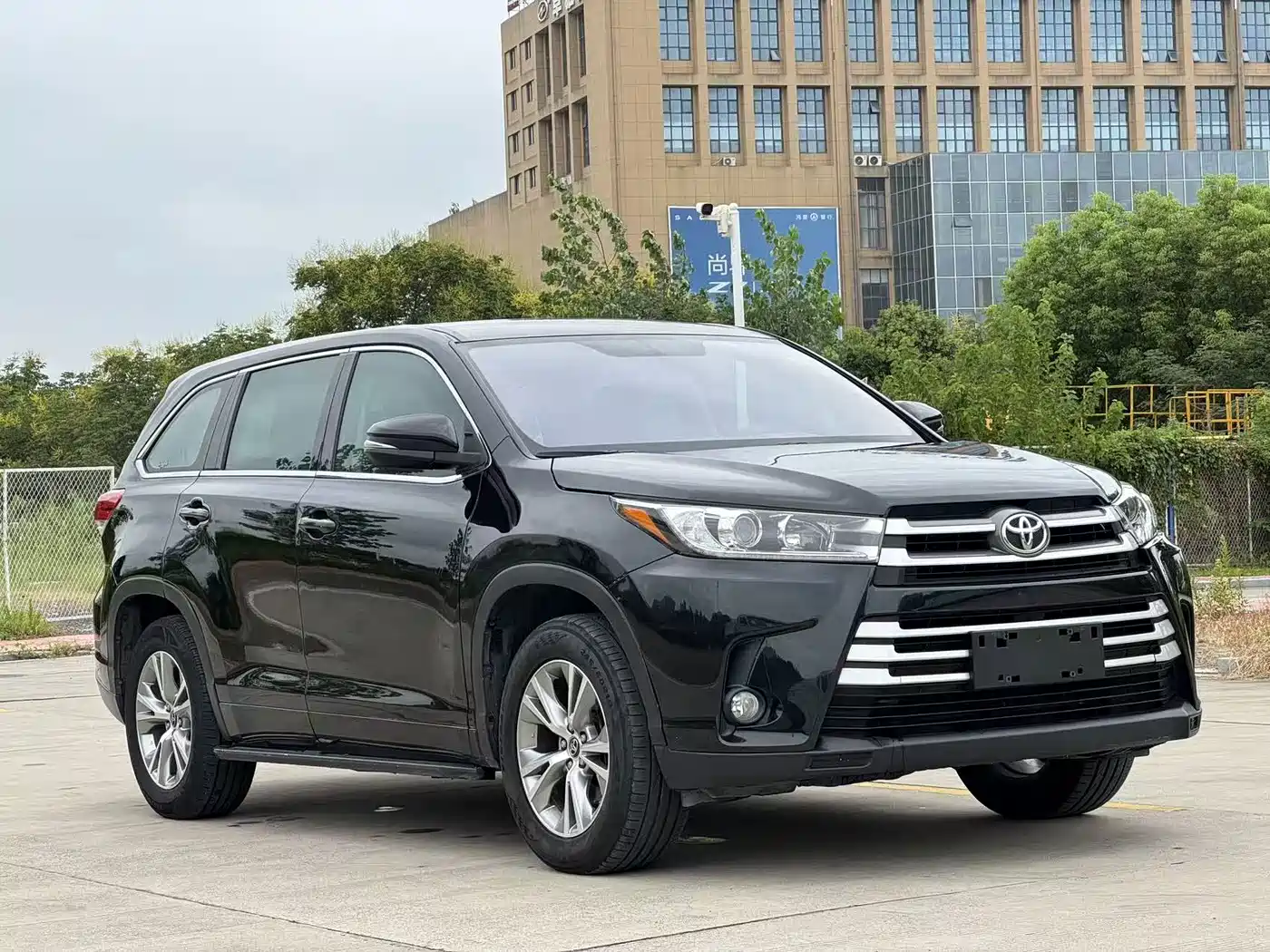 Фото 6 - Toyota Highlander