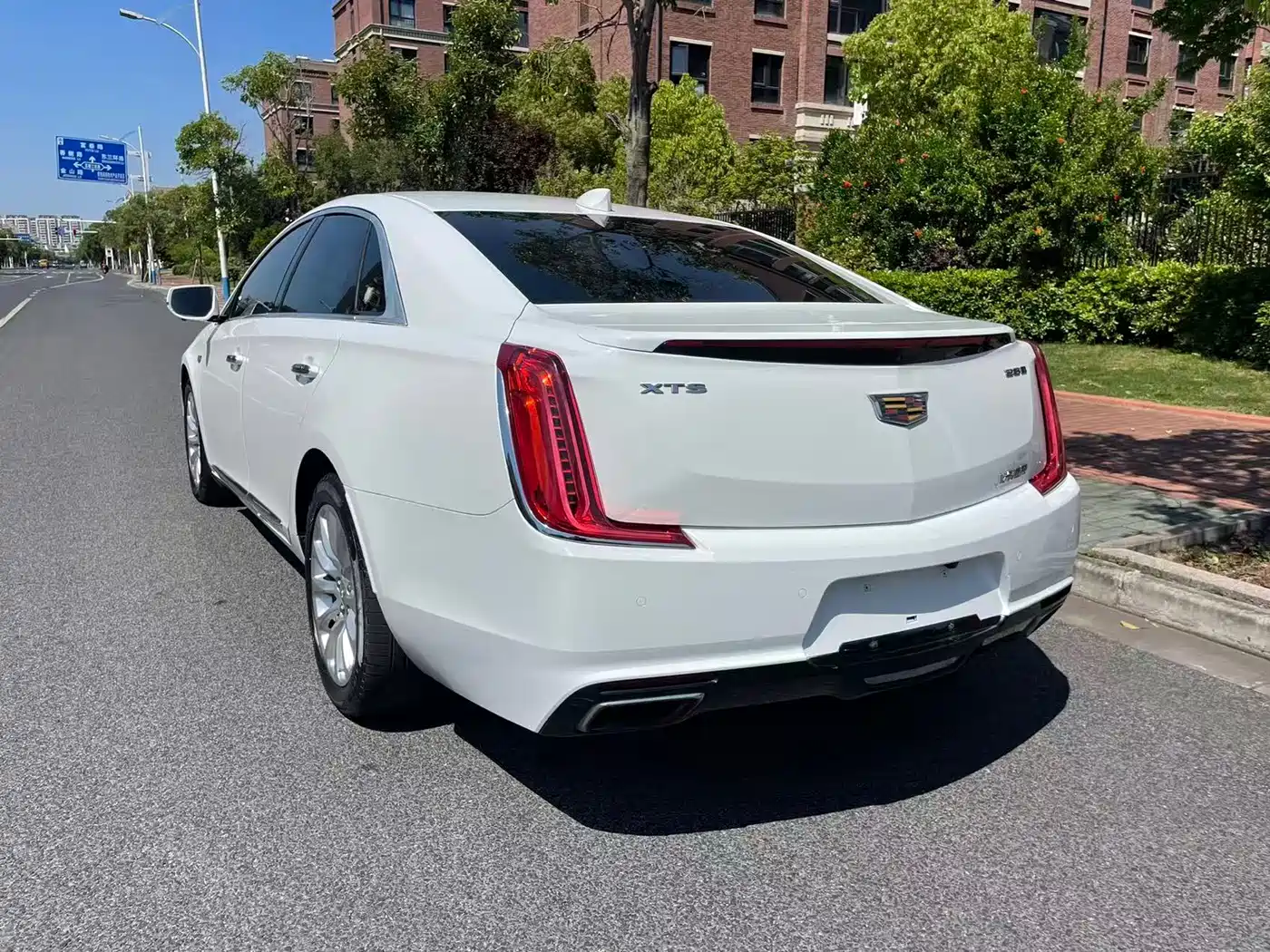 Cadillac XTS 2018 28T Technology фото 7