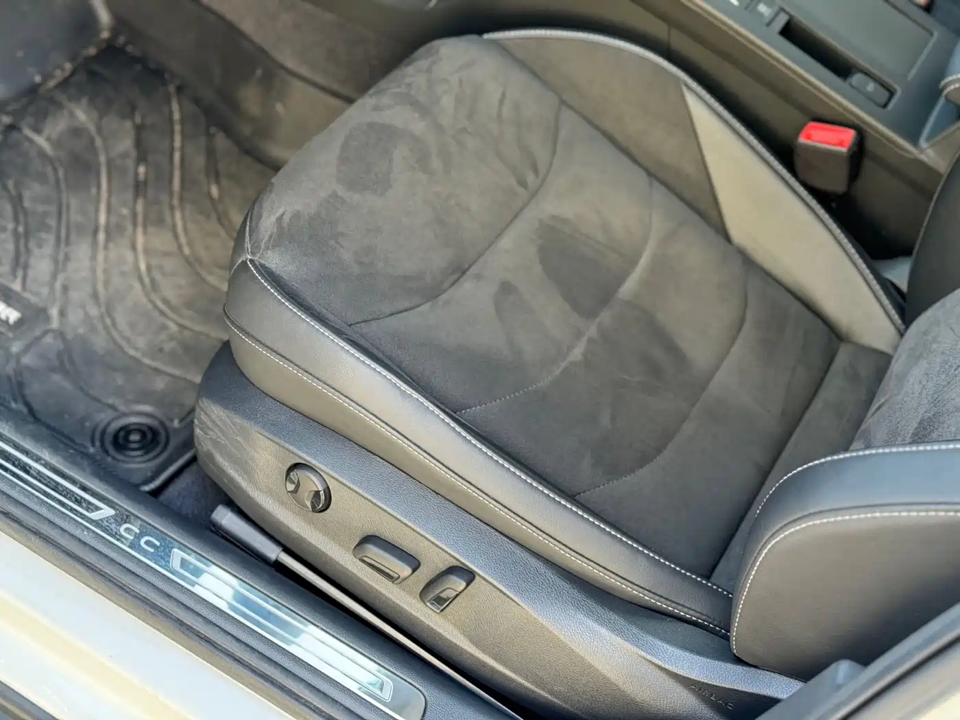 Volkswagen FAW-Volkswagen CC 2025 Shooting Brake 330TSI Hunter Eye Shared Edition фото 9