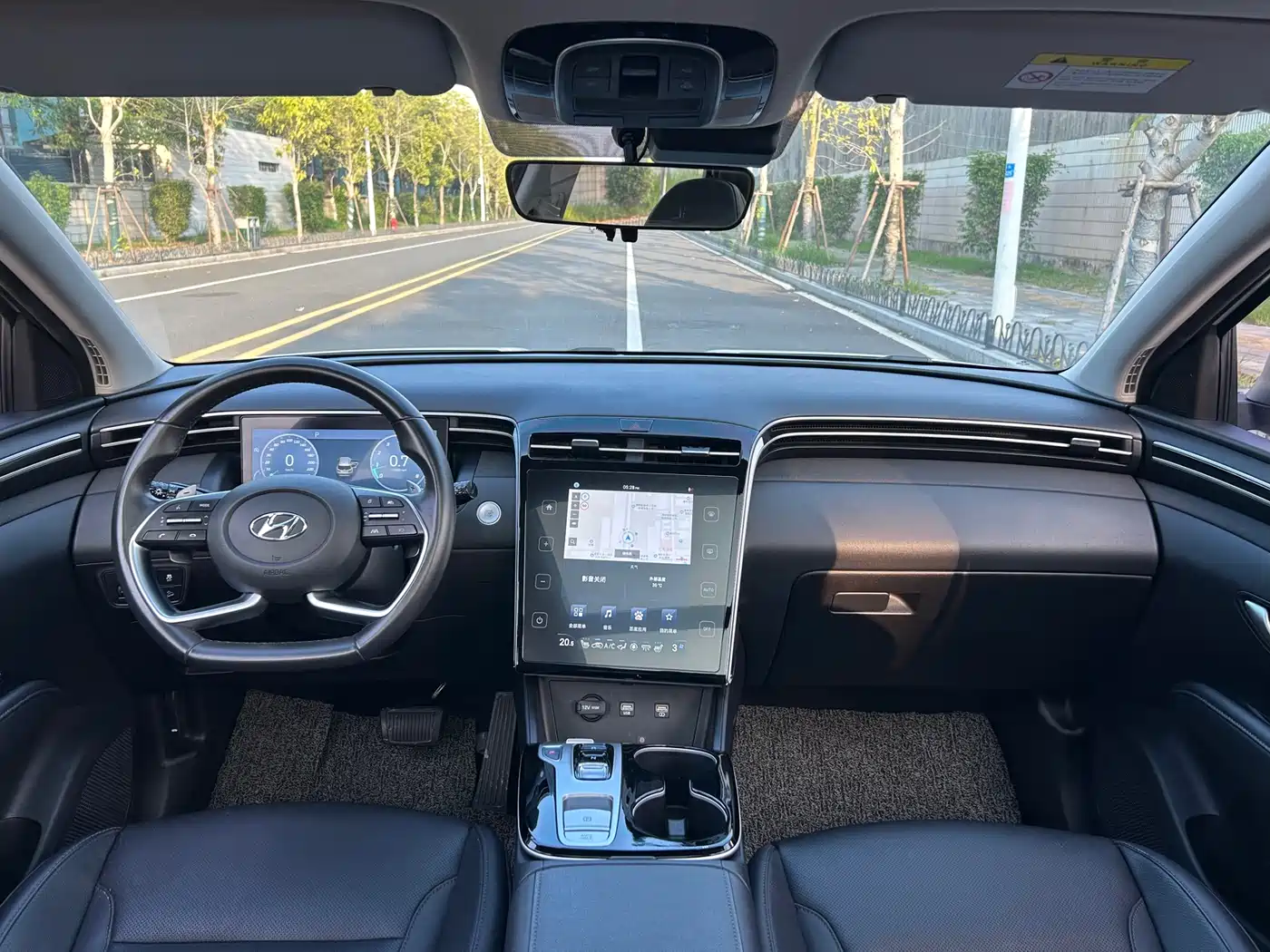Hyundai Tucson 2021 Tucson L 1.5T DCT LUX Premium фото 5