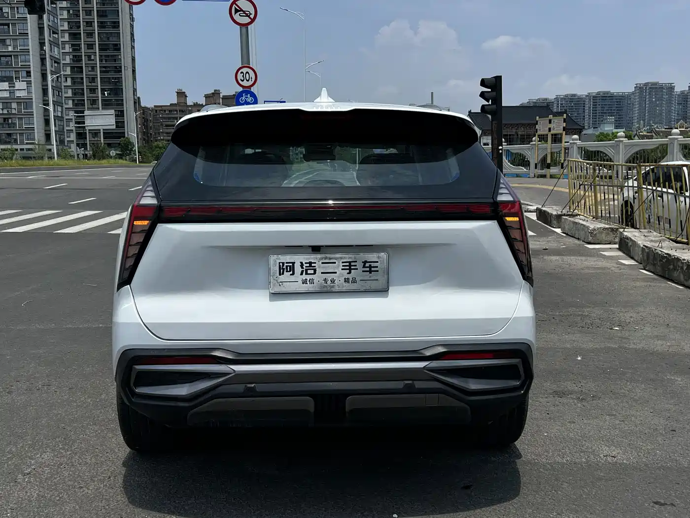 Geely Boyue L 2023 2023 1.5TD DCT Premium