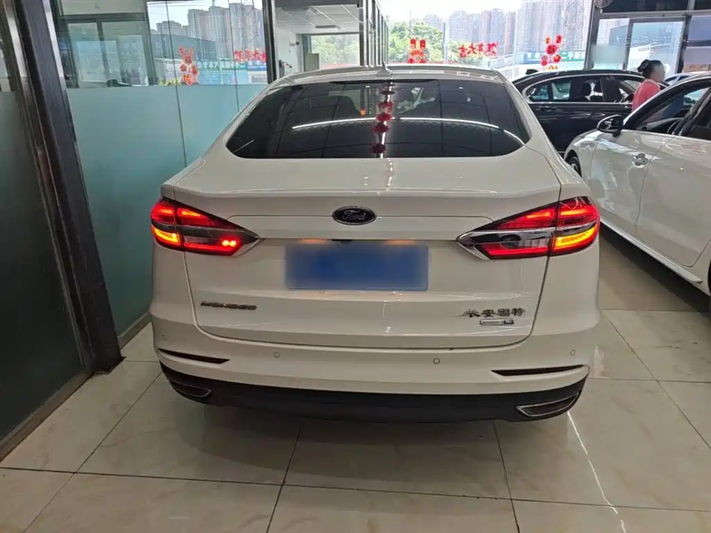 FORD MONDEO