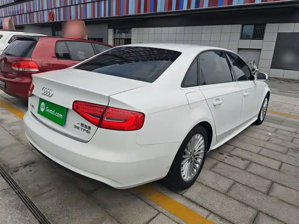 Audi A4L 2015 35 TFSI Auto Comfort фото 7