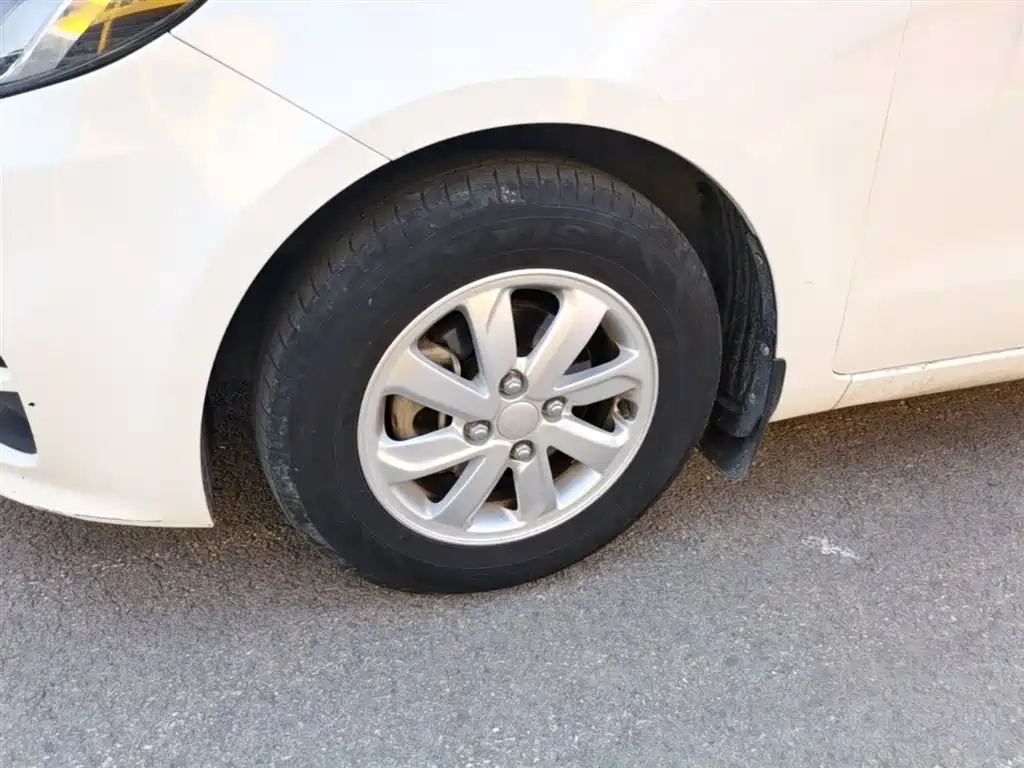Kia K2 2012 Sedan 1.4L AT GLS Commemorative Edition фото 23