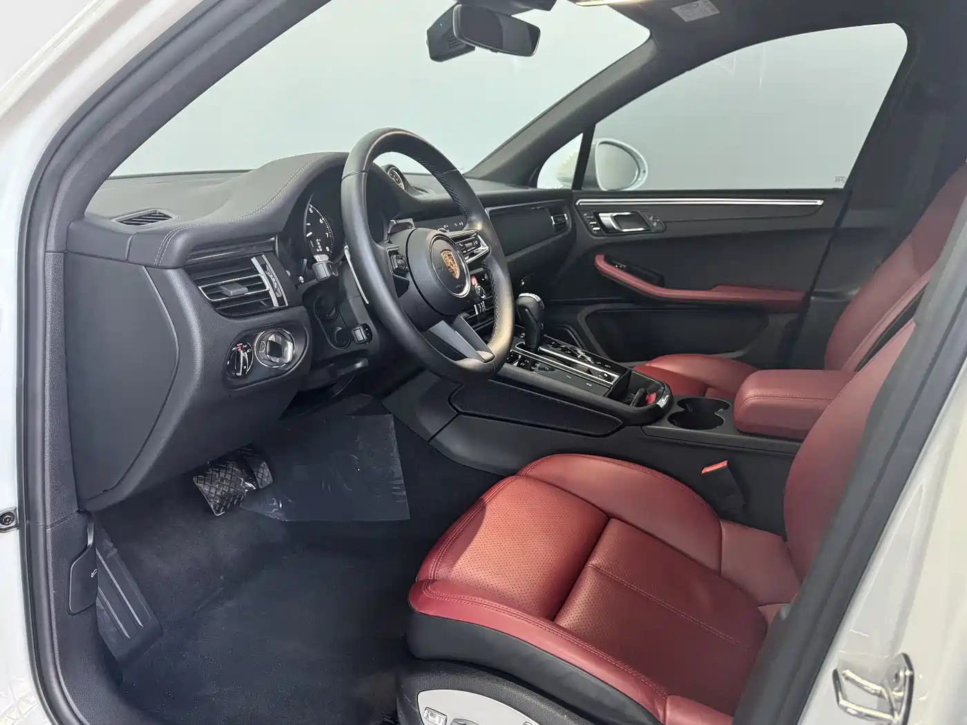 Porsche Macan 2022 Macan 2.0T фото 12